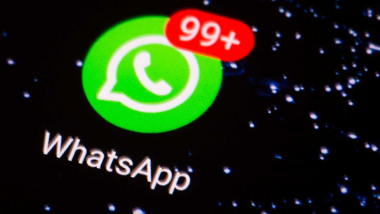 Broadcast messages on WhatsApp